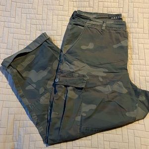 American Eagle Baggy Camo Pant Sz 16